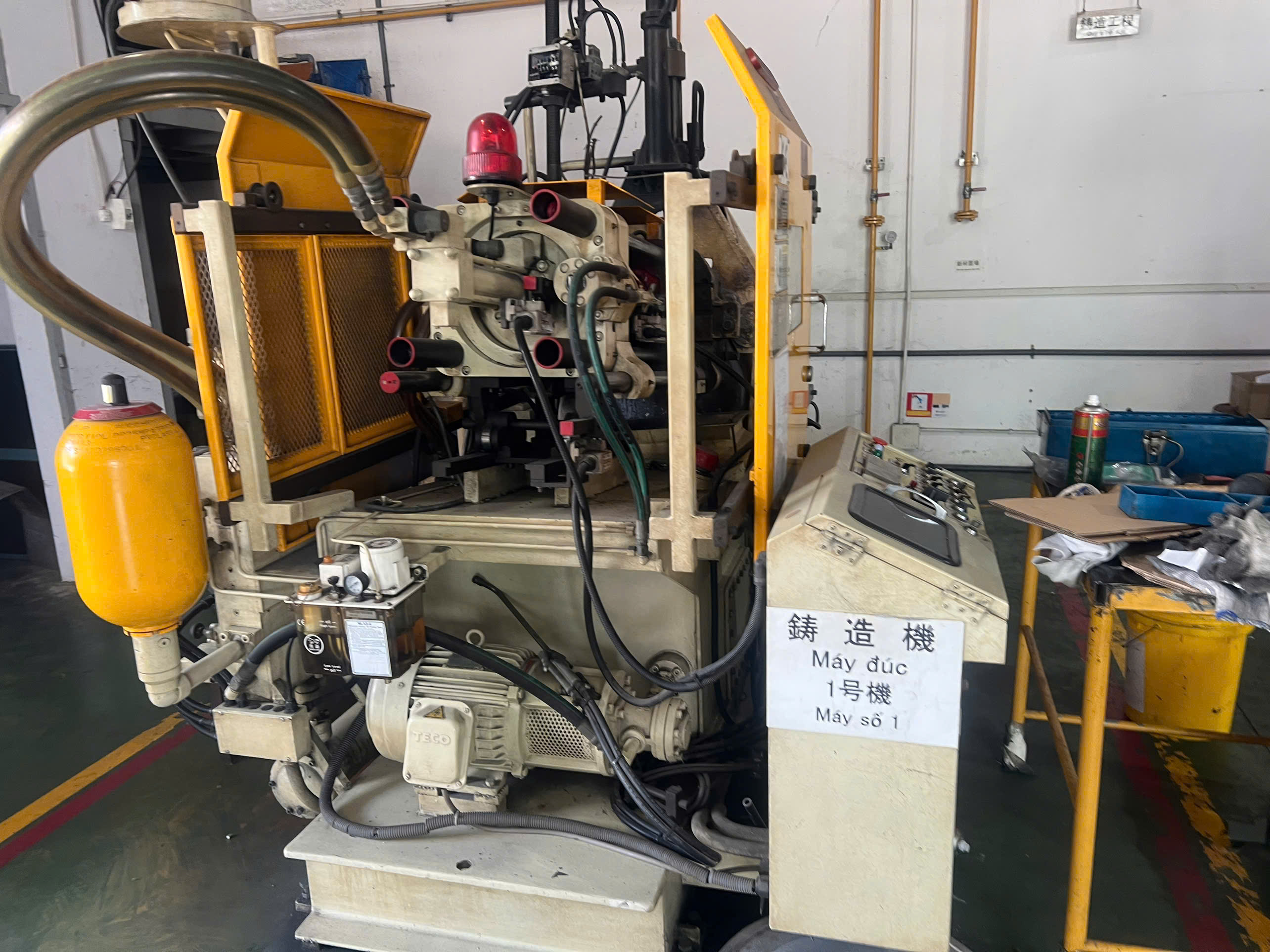 Hot Chamber Die Casting Machine 4.jpg